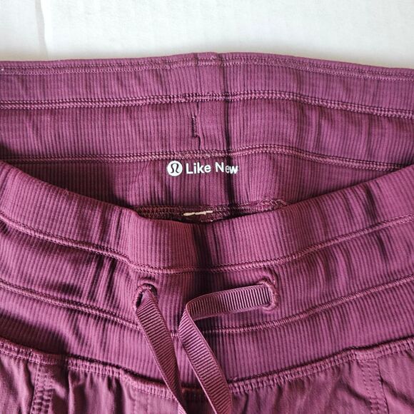 Lululemon Street To Studio Pant II Unlined 28” | Redwood (Burgundy) Size 8 EUC - Picture 4 of 9